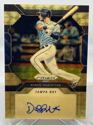 Daniel Robertson 2017 Chronicles Prizm Gold Vinyl Rookie Auto #1/5 Tampa Bay RC - Image 1 of 4