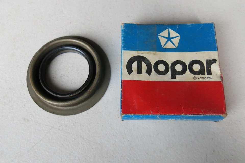 Sello de aceite de piñón trasero Mopar vintage para Dodge Plymouth Chrysler (2931862) Foto 1 de 2