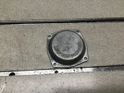 Suzuki GS, GS425, GS425E, tapa de carburador, tapa de carbohidratos, cubierta superior, derecha Foto 1 de 2