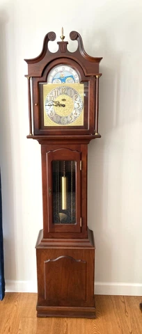 Daneker Grandfather's Clock President Model 3 Chime Opt Cherry Wood Case Runs Cover