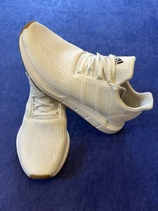 Adidas Lifestyle Swift Run 1.0 White 8.5 Men’s Knit Athletic Running Shoes - Afbeelding 1 van 22