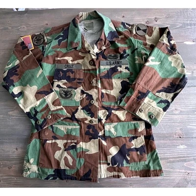 Vintage U.S Army Woodland Camo BDU Jacket Medium Ripstop with Patches 90's - Image 1 of 4