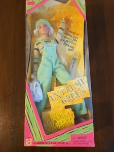 Barbie Extreme Green Teen Skipper ~ Brush On Green Hair Streaks! Mattel 19666 ๐ - Picture 1 of 7