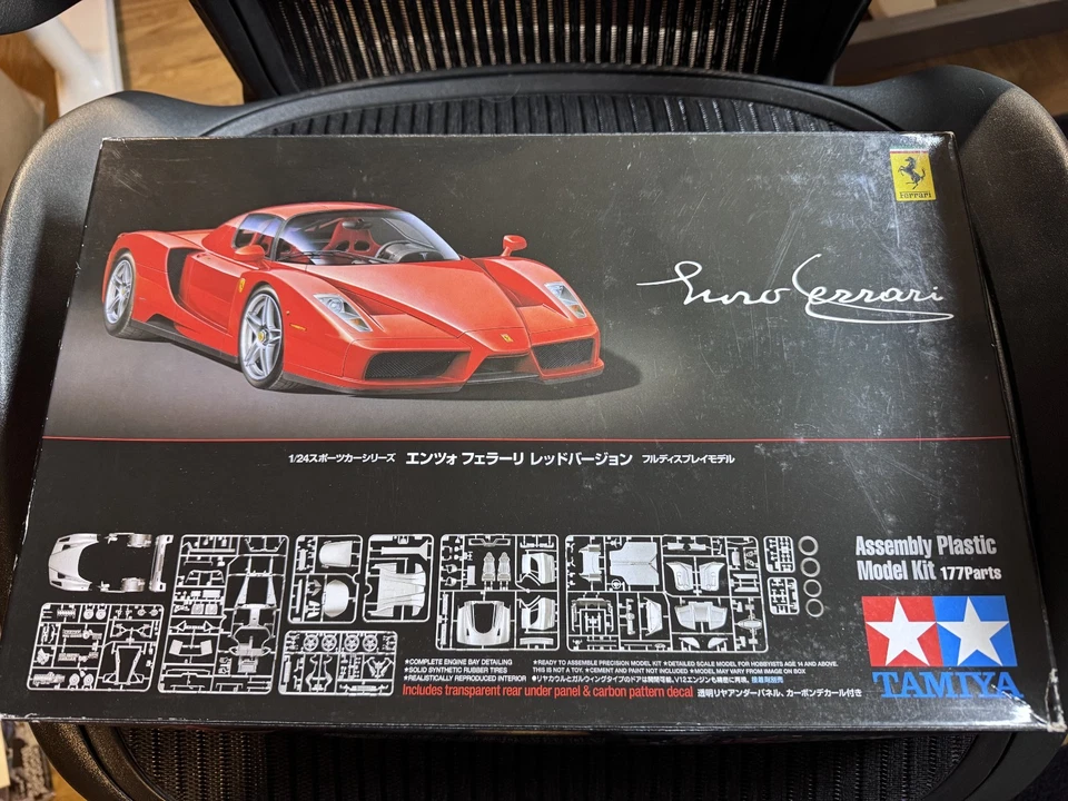 TAMIYA ENZO FERRARI 1/24 SPORTS CAR SERIES Japan No.260 - New - Image 1 of 2