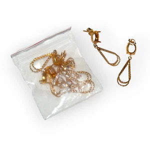 NOS 4 Pairs Gold Filled Dangle Earring Settings Findings for 8mm x 10mm Cabs - Picture 1 of 3