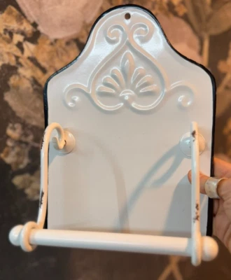 Vintage White Farmhouse Enameled Cast Iron Toilet Paper Holder Tissue Roll Wall - Image 1 of 4