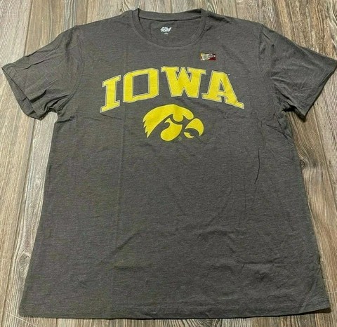 NWT Mens Iowa Hawkeyes Gray Super Soft Short Sleeve Bold Logo T-Shirt Size XL Cover