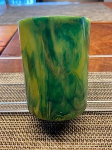One Vintage Bakelite Backgammon Crisloid Dice Cup Blue Moon Green Yellow - Picture 1 of 8