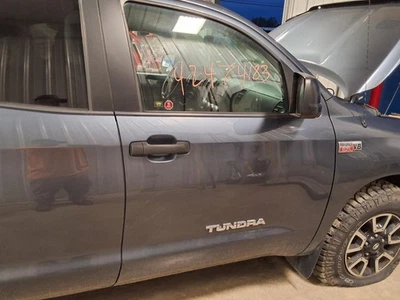 Puerta delantera de pasajero sin ventana descendente automática se adapta a 07-21 TUNDRA 1603772 Foto 1 de 4