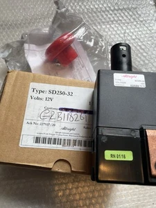 Albright SD250-32 Power Switch 12 Volt - Picture 1 of 3