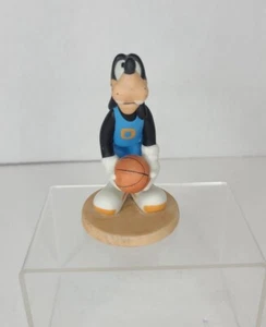 Disney Goofy Basketball Player 4" Porcelain Figure Sri Lanka - Picture 1 of 10