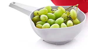 Tupperware Colander / Strainer 1 qt Pasta Vegetables Fruit White New - Picture 1 of 6
