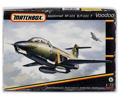 MATCHBOX 40418 KIT 1/72 1:72 McDonnell RF-101 B/F-101 F VOODOO - Image 1 of 4