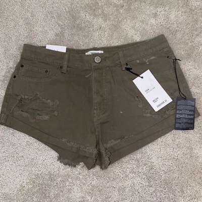 Pantalones Cortos Denim Forever 21 Tiro Medio 28 Verde Oliva Corte Envejecido *Defecto* Nuevos con Etiquetas Foto 1 de 4