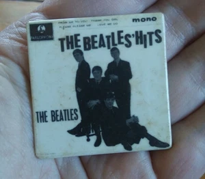 Vintage 70s? ~ The Beatles' Hits - Album Cover Band Pin Pinback Button Badge - Picture 1 of 9