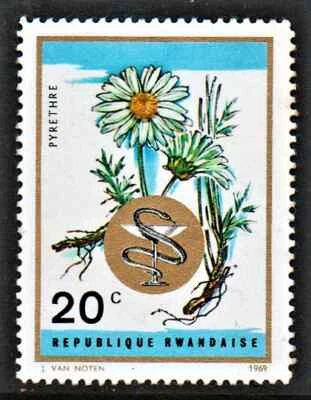 MNH 20c " PLANTAS MÉDICAS - MANZANILLA" Ruanda 1969 Foto 1 de 2