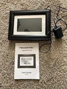 PanDigital Photo Frame. 10” LCD. Model: PAN70-0, with a Wooden frame - Picture 1 of 4