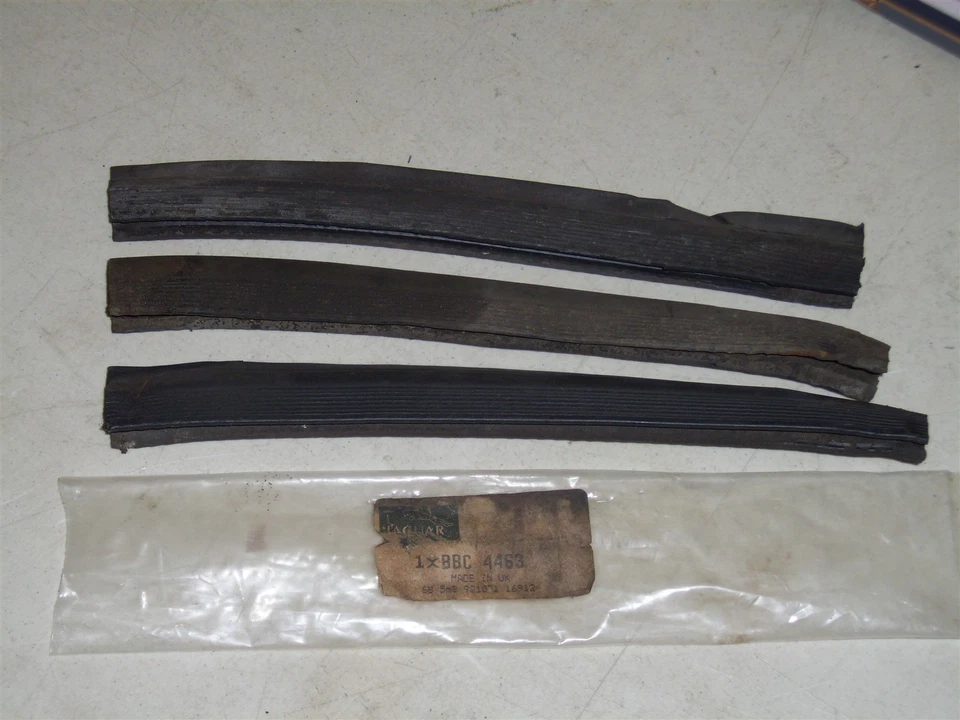 Jaguar XJ6 1985 juego de 2 sellos de protección de piedra más uno Foto 1 de 1