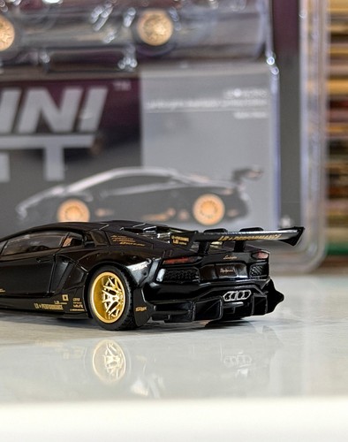 Mini GT #1023 LB Works Lamborghini Aventador - Silver Chrome IMX