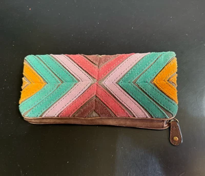 Cartera de cuero Fossil Chevron retazos asas gamuza envejecida Foto 1 de 3