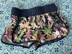 Roxy Girls Navy Blue Floral Print Pull-On Activewear Shorts Youth Size 8 Small - Picture 1 of 6