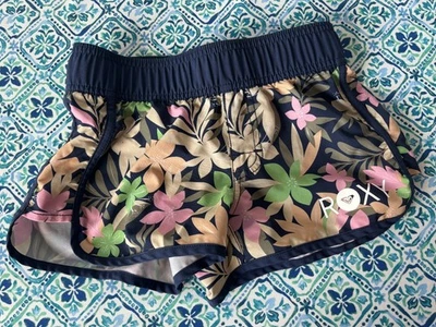 Roxy 女孩海军蓝花卉印花拉式运动服短裤青少年 8 码小号 — 第 1/4 张图片