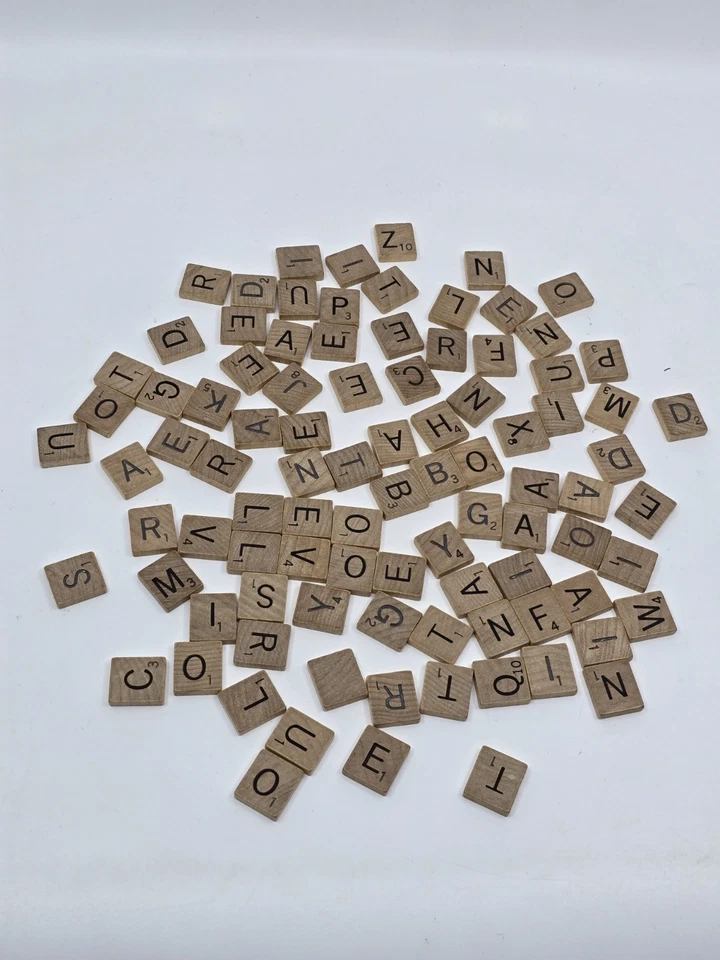 94 Azulejos de madera para raspar toda madera auténticos ideales para manualidades letras de repuesto Foto 1 de 1