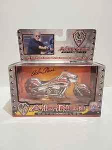 New IRON LEGENDS Arlen Ness 1:18 Die Cast Motorcycle Chrome With Red Flames - Picture 1 of 7