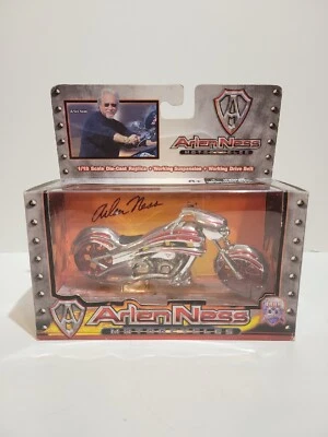 New IRON LEGENDS Arlen Ness 1:18 Die Cast Motorcycle Chrome With Red Flames - Image 1 of 4
