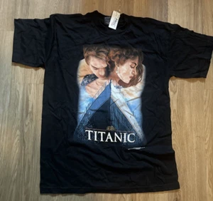 Camiseta grande Titanic 1998 vintage sin usar con etiqueta de película Suncoast - Imagen 1 de 3
