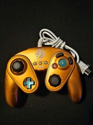 PDP Wii, Wii U Gamecube Wired Controller  Metroid Samus - Image 1 of 2