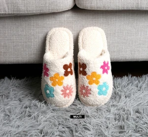 ComfyLuxe Multi-Colored Floral Pattern Embroidered Slippers - Picture 1 of 6