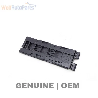 2007-2016 MERCEDES-BENZ GL450 X166 - Cabin AIR Filter Cover 1648300052 - Image 1 of 4