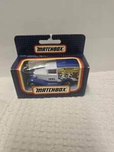 MATCHBOX MB 38 - RUGBY CHILD CENTRE 1991 Made In China. BBC 1:64 - Picture 1 of 9