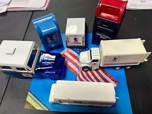 UNITED STATES POSTAL KONVOLUT - AVON - ERTL - ROAD CHAMPS - VERSCH. WIE ABGEBILDET - PREIS - Bild 1 von 6