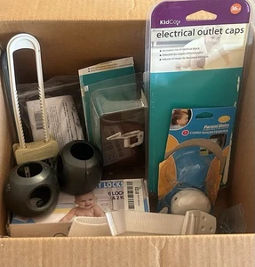 Child Safety Proofing Lot, Straps, Doorknob, Outlet, & Cabinet Covers/Locks - Picture 1 of 11