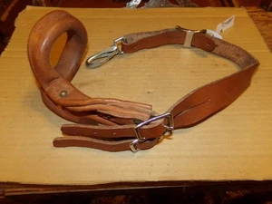 Crupper de cuero enrollado con correa y ancla de silla de montar de cuero - tamaño caballo - Imagen 1 de 3