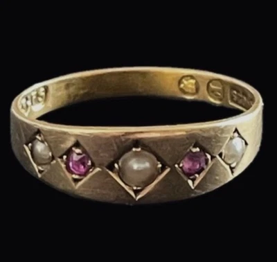 15ct 625 Antique Gold Pearl & Ruby Ring Size N 1.9g 1880s London Hallmark - Image 1 of 4