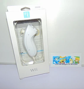 Official White Wii Nunchuck Controller RVL-004 Nintendo Wii Wii U Boxed - Picture 1 of 6