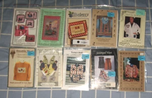 Lote de 20 NUEVOS PATRONES DE COSTURA Vintage Punto de Cruz Acolchado Aguja + - Imagen 1 de 2