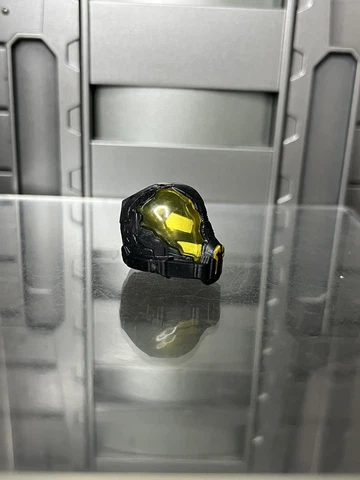 Yellow Jacket HEAD SCULPT ONLY 10 Years 6” Figure Hasbro Marvel Legends Cover