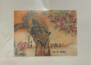 Souvenir Sheet Angola Scott #876 nh - Picture 1 of 1
