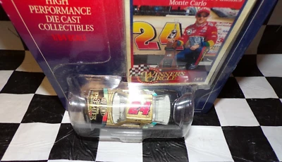 Jeff Gordon #24 DuPont / Chroma Premier 1:64 Winner's Circle Serie Vita #2 - Immagine 1 di 4