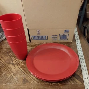  4 Red Tupperware 11" Dinner Plates & 4 Red Tupperware Cups - Picture 1 of 4