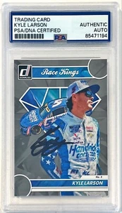 2023 Panini Donruss Kyle Larson Hendrick Cars NASCAR Signed Auto Card #5 - Bild 1 von 1