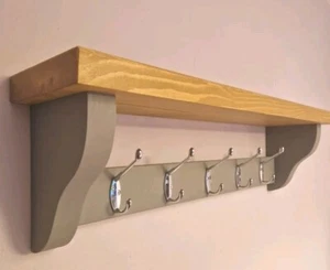 Perchero + Estante 5 Ganchos Dobles Cromados, Cera de Roble Mediana y Gris Worsted - Imagen 1 de 9