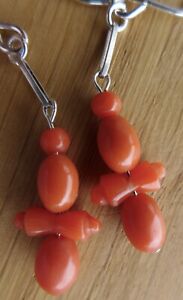 PRETTY, SMALL GEORGIAN REAL CARVED CORAL ROLLING PIN BEADS EARRINGS 925