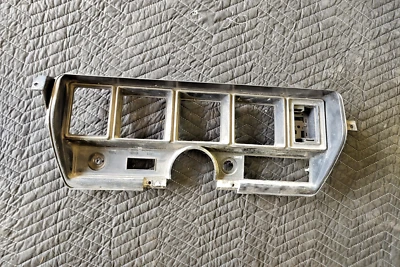 Cuadro de instrumentos Buick Skylark GS 1970-1972 bisel de tablero Foto 1 de 2