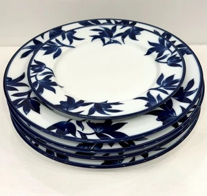 PIER 1 MING Lot 4 Dinner Plates + 1 Salad Plate Cobalt Blue White Flower Leaves - Picture 1 of 4