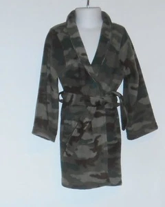 The Children's Place Boys Fleece Wrap Camouflage Robe Greens XXS/2-3 NWT - Picture 1 of 2